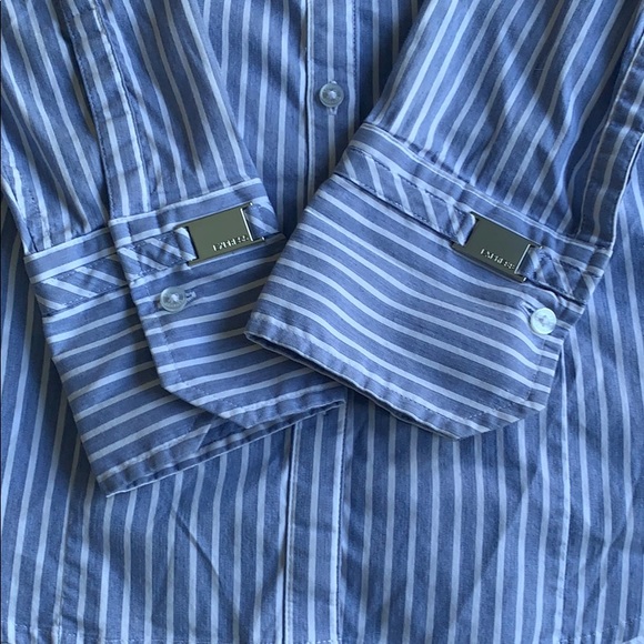 Express Essential stretch button down shirt. - Picture 2 of 5